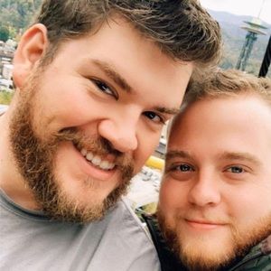 Meet your Posher, Zachary